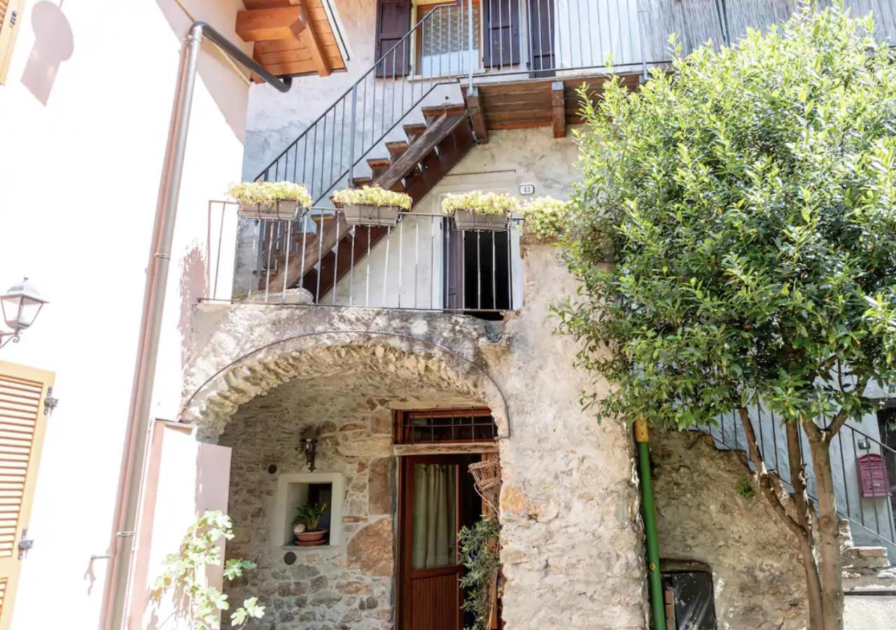 Casa Del Borgo: Appartamento Immerso Nel Verde A/C 贝拉诺 外观 照片